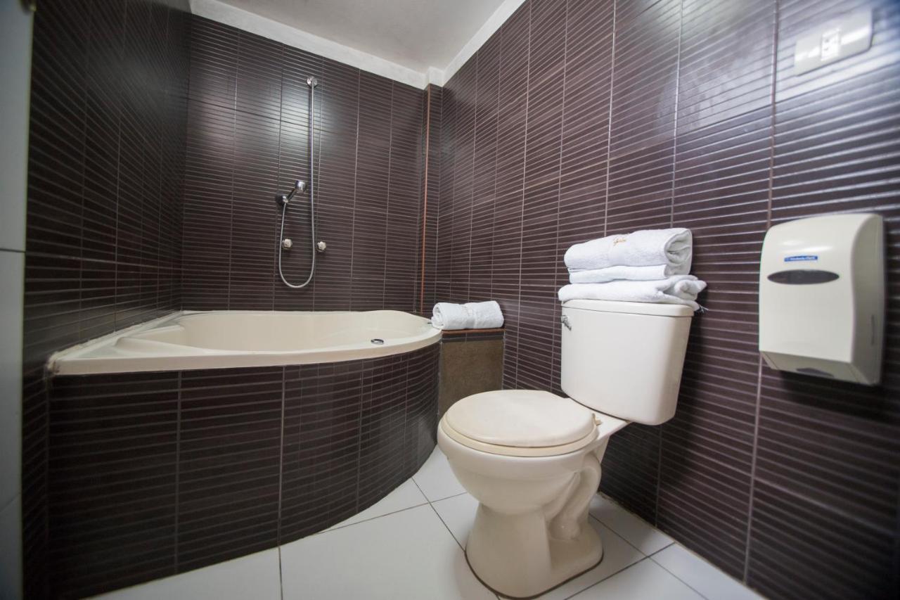 Ayenda El Frayle Hotel Трухильо Екстериор снимка